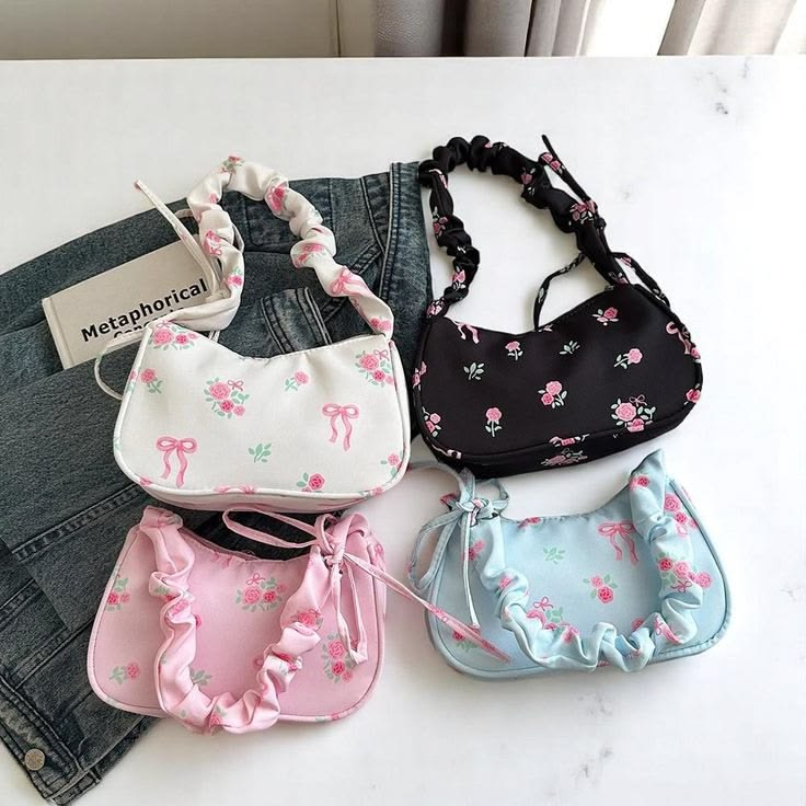  Ribbon Shoulder Bag
